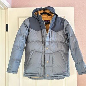 Patagonia Hooded Puffer, Size child’s XL but works perfectly as a women’s SM